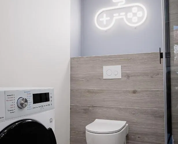 아파트 Homewell Game And Movie *