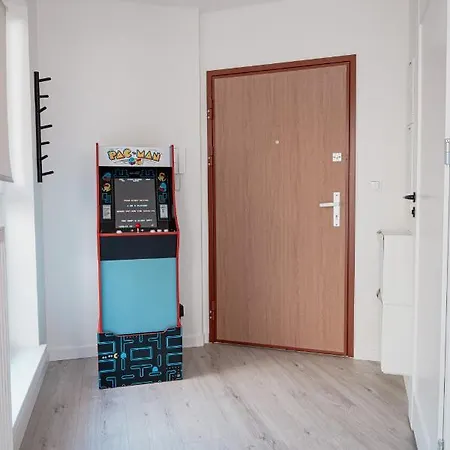 Homewell Game And Movie Appartement