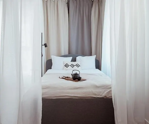 Homewell Game And Movie Apartment